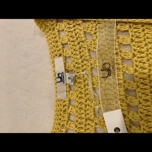 Yellow Vest sleeve cut off. Size: S